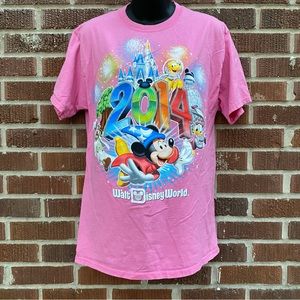 Disney Parks bundle Walt Disney World 2013 & Believe In Magic 2014 T-Shirts 2 Pc